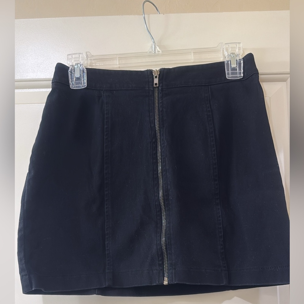 Forever 21 Black Mini Skirt with Zipper